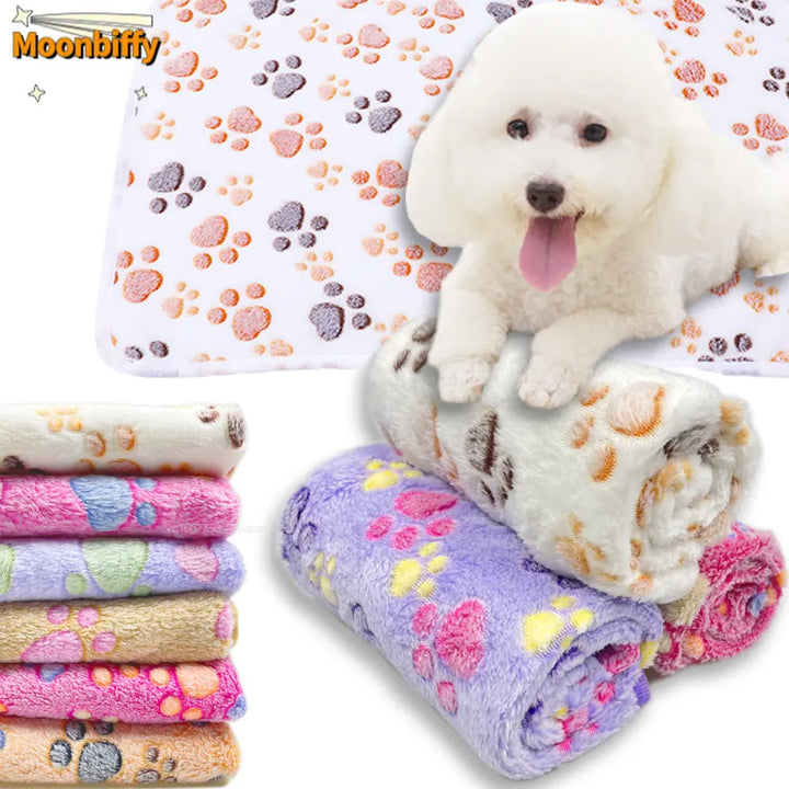 Soft and Fluffy High Quality Pet Blanket Cute Cartoon Pattern Pet Mat Warm and Comfortable Blanket for Cat and Dogs Pet Supplies